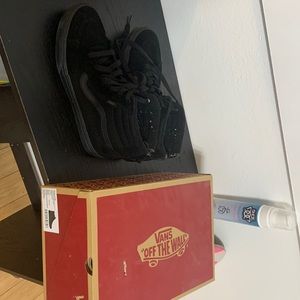 Black high top vans